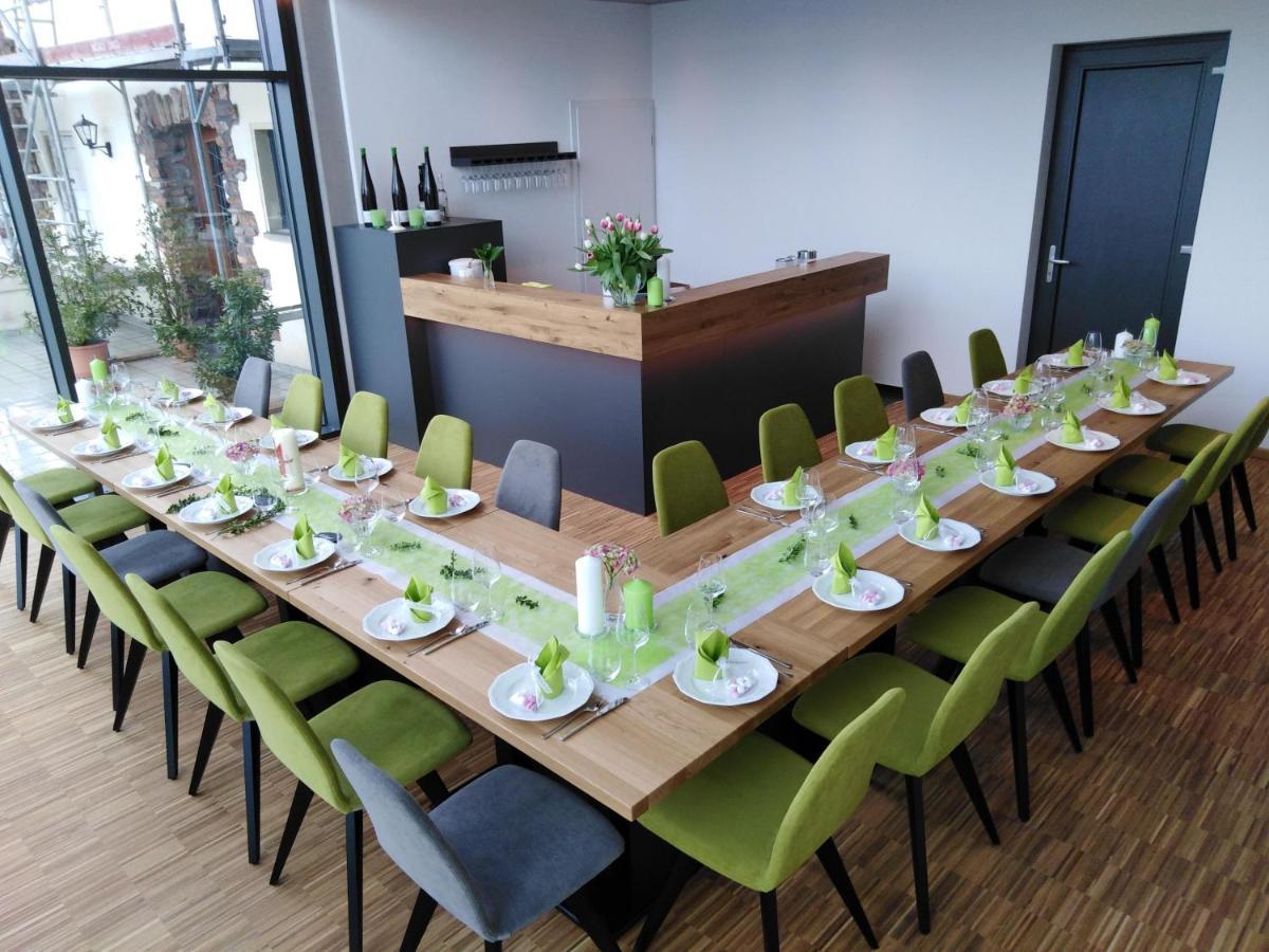 Ferienweingut Ulrike Thul Apartamento Leiwen Exterior foto