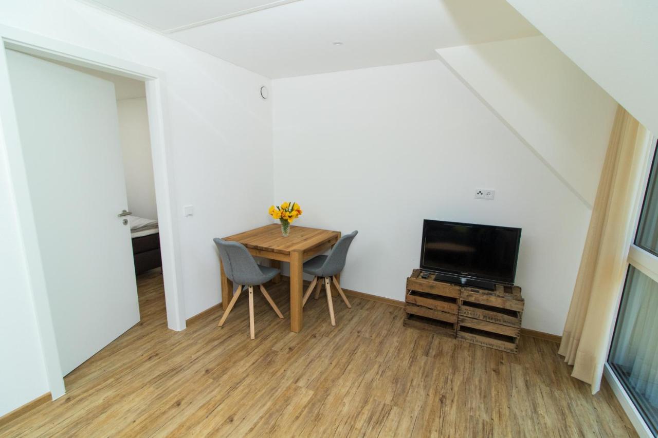 Ferienweingut Ulrike Thul Apartamento Leiwen Exterior foto