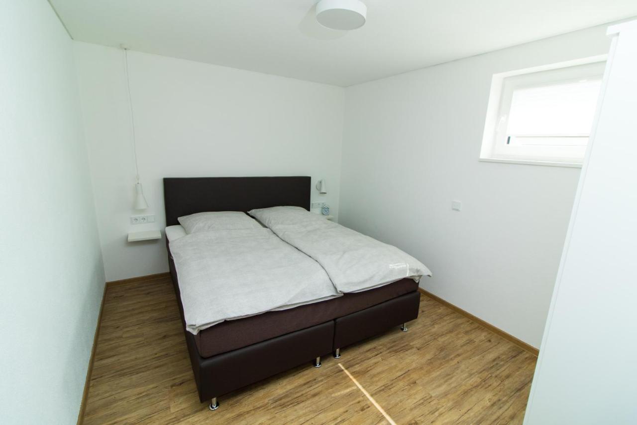Ferienweingut Ulrike Thul Apartamento Leiwen Exterior foto
