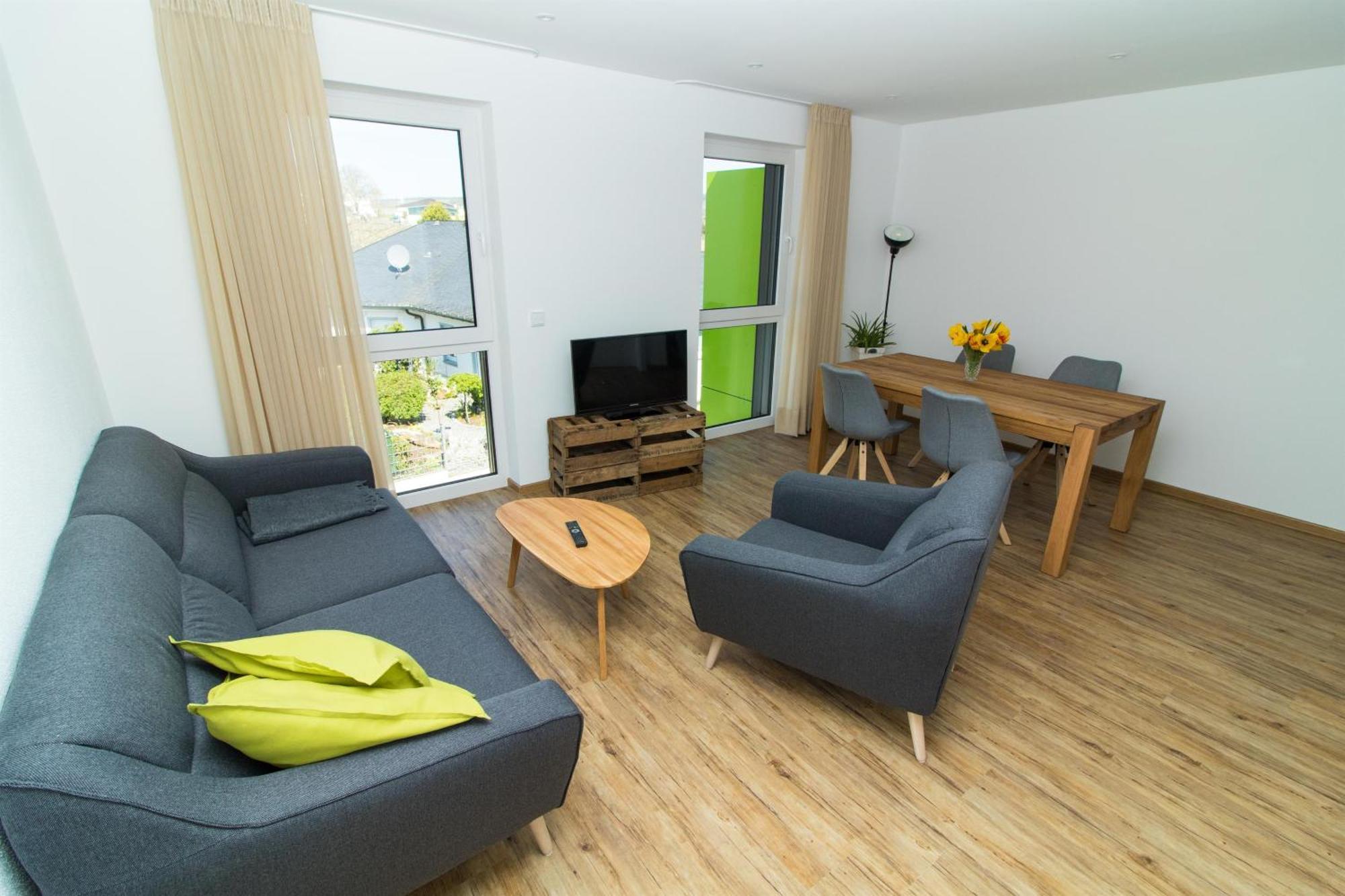 Ferienweingut Ulrike Thul Apartamento Leiwen Exterior foto
